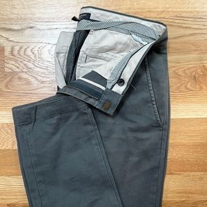 Banana Republic Fulton Chino Charcoal Grey - Size 31x32